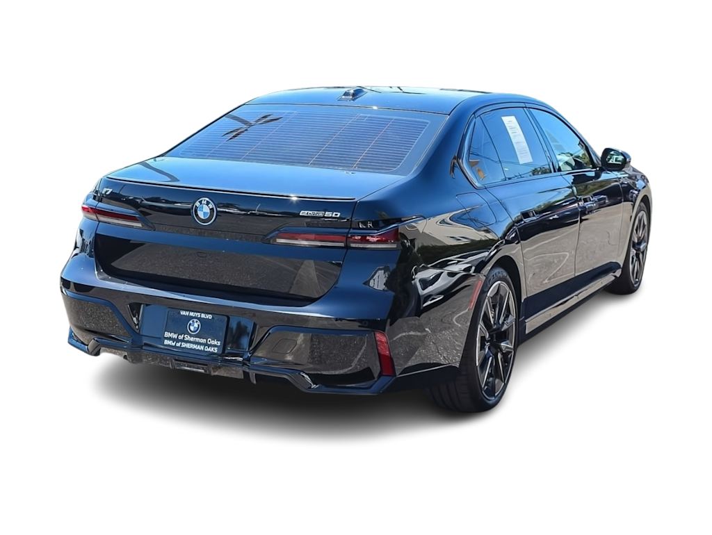 Thumbnail: 2025 BMW i7 - 17