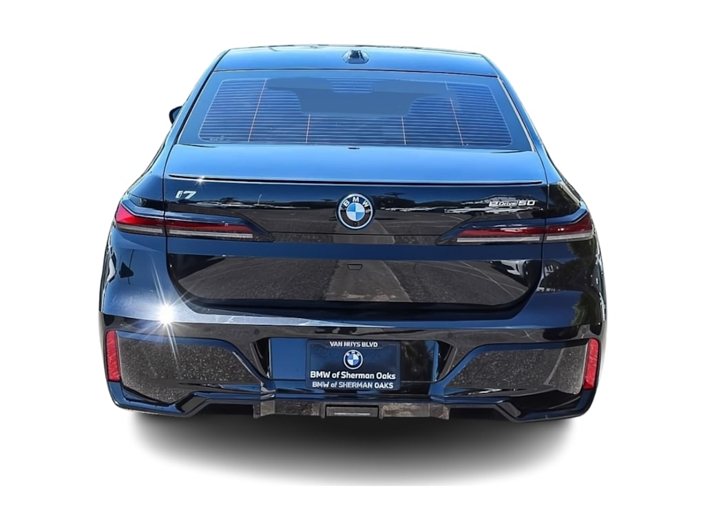 Thumbnail: 2025 BMW i7 - 18