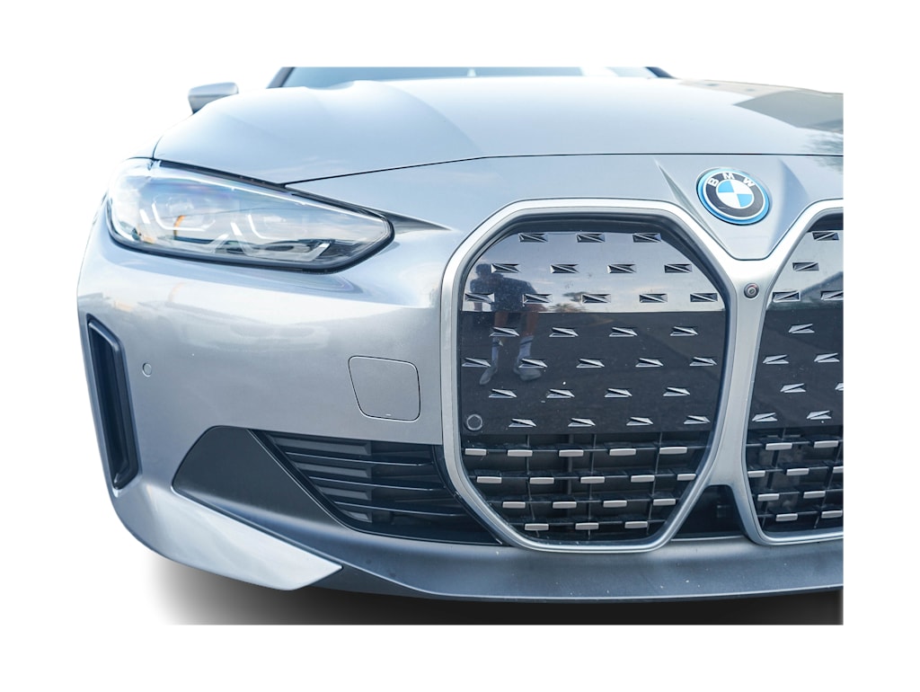 Thumbnail: 2023 BMW i4 - 21