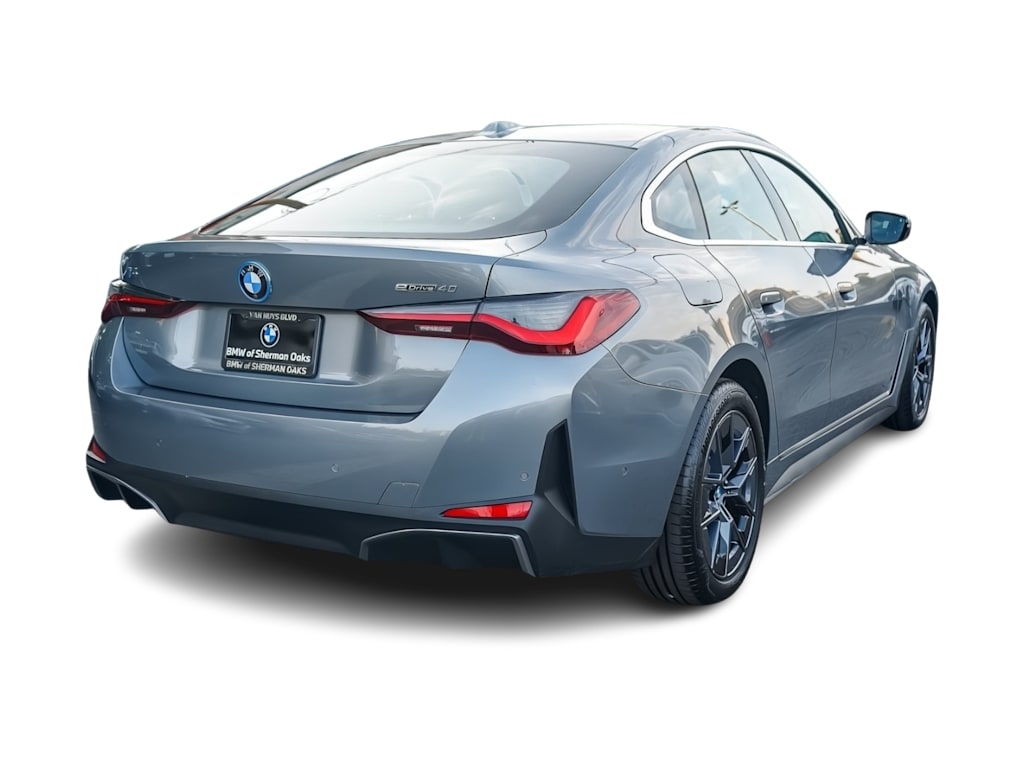 Thumbnail: 2023 BMW i4 - 17