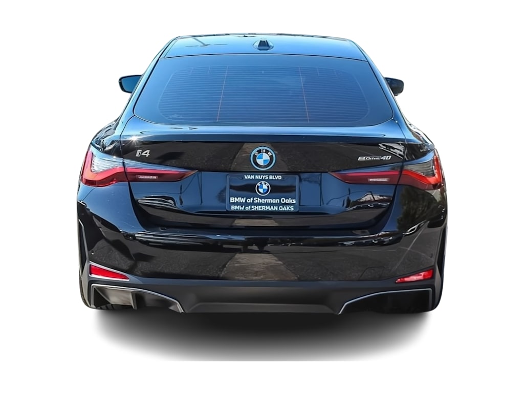 Thumbnail: 2023 BMW i4 - 18