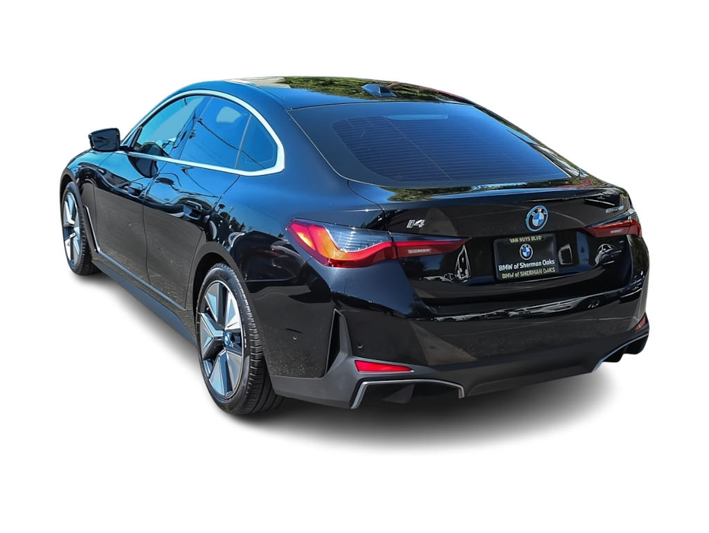 Thumbnail: 2023 BMW i4 - 3