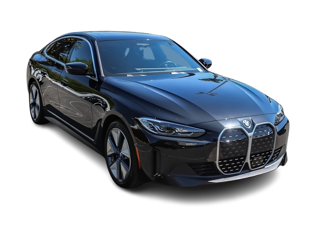 Thumbnail: 2023 BMW i4 - 15