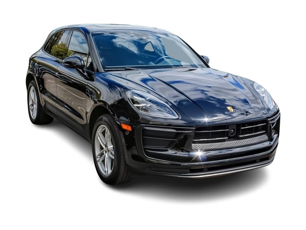 Thumbnail: 2023 Porsche Macan - 15