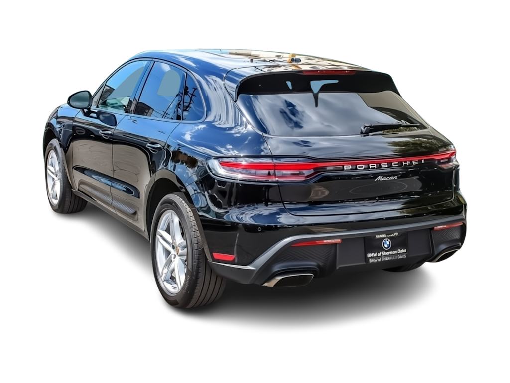 Thumbnail: 2023 Porsche Macan - 18
