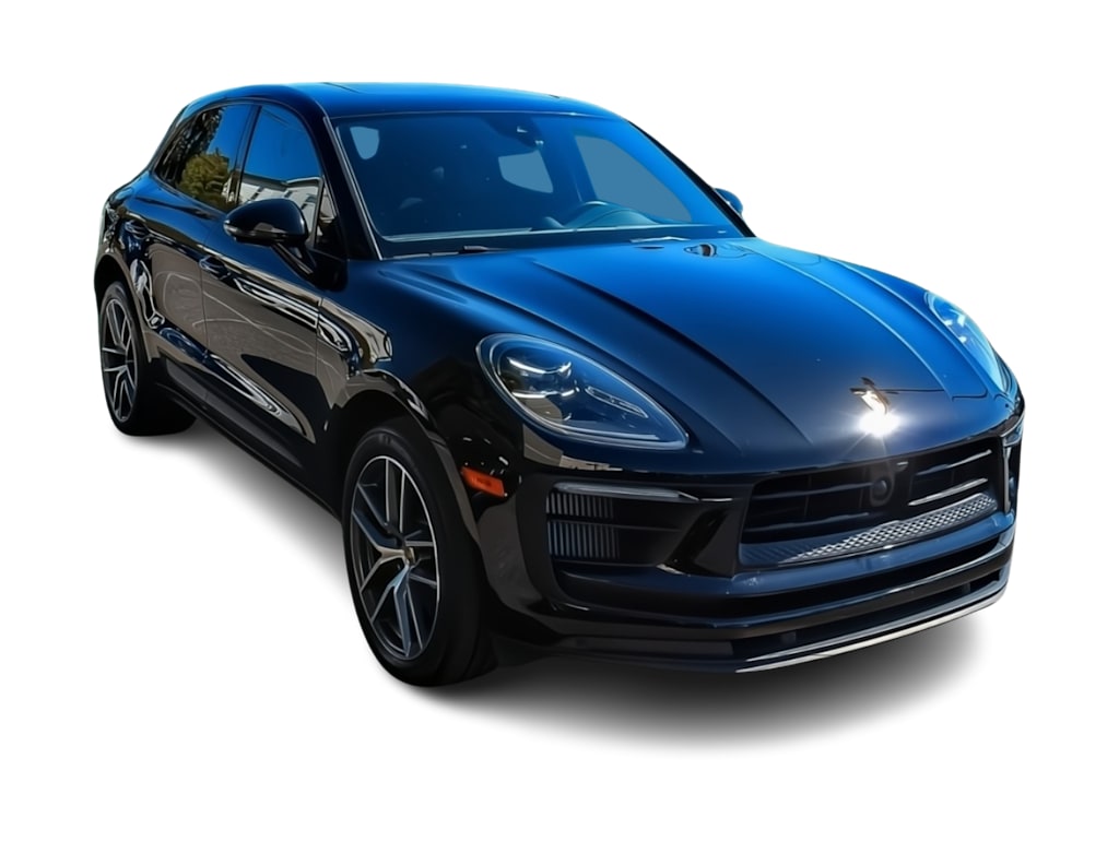 Thumbnail: 2024 Porsche Macan - 15