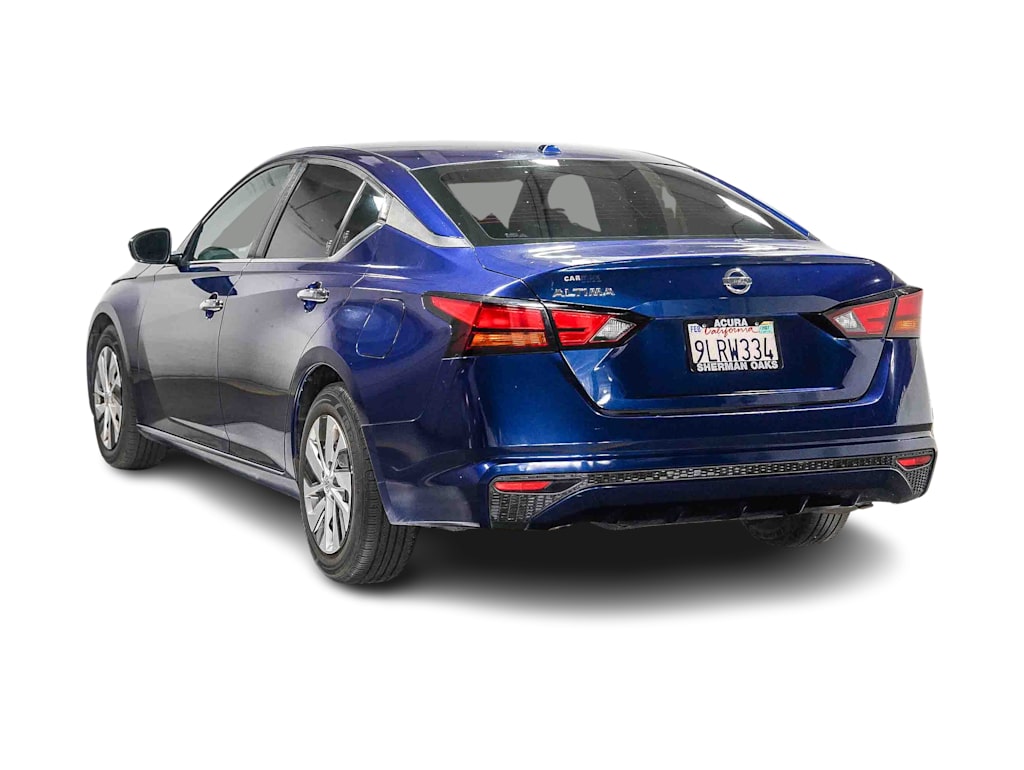 Thumbnail: 2019 Nissan Altima - 3