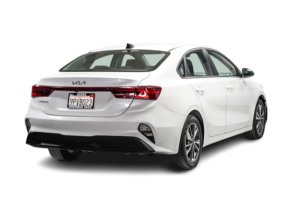 Thumbnail: 2024 Kia Forte - 19