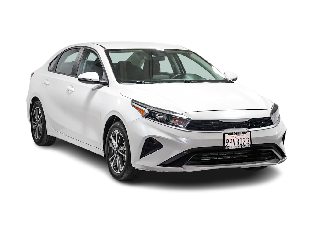 Thumbnail: 2024 Kia Forte - 5