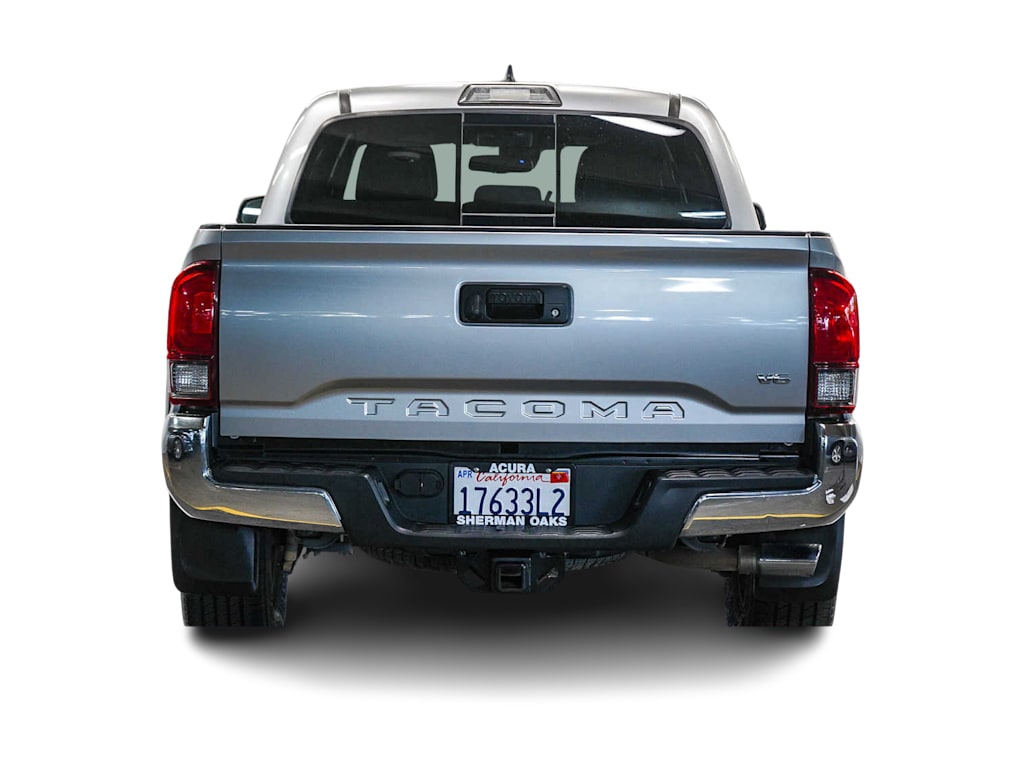 Thumbnail: 2018 Toyota Tacoma - 4