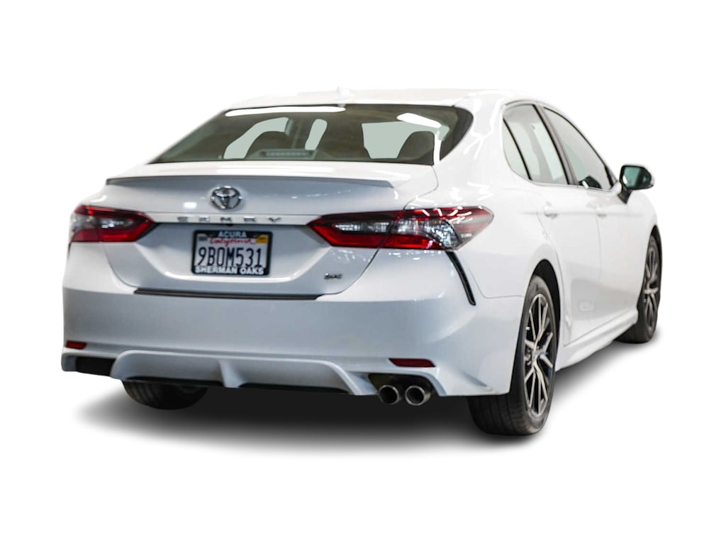 Thumbnail: 2022 Toyota Camry - 18