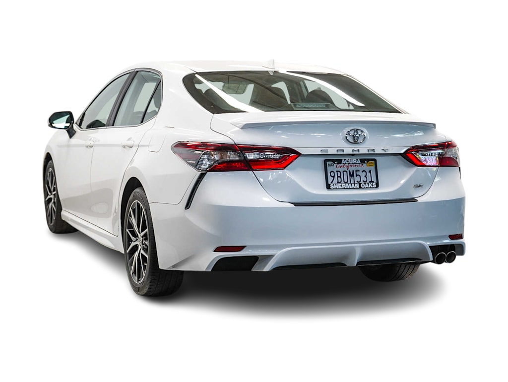 Thumbnail: 2022 Toyota Camry - 3