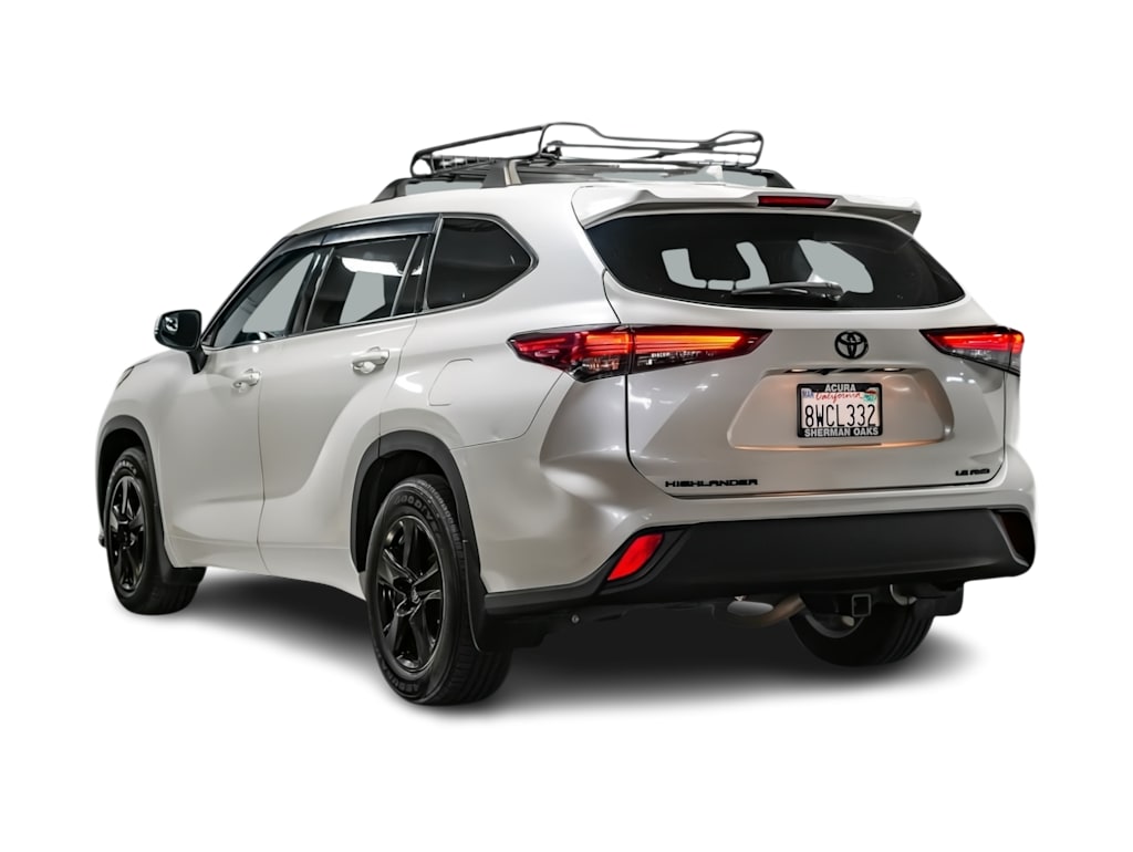 Thumbnail: 2021 Toyota Highlander - 3