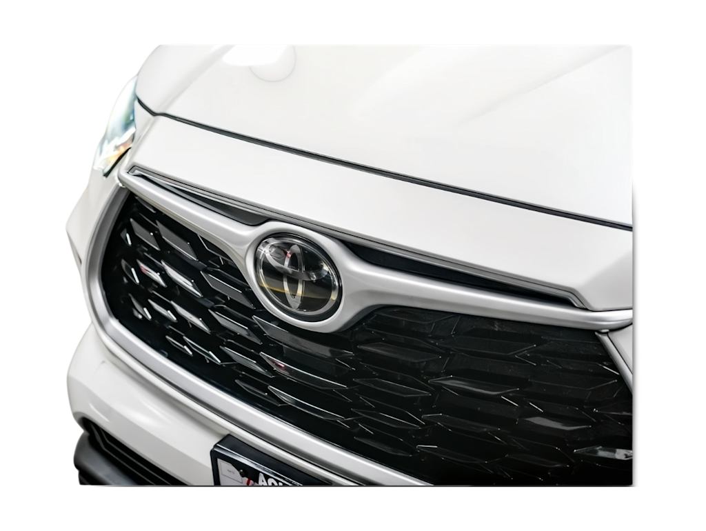 Thumbnail: 2021 Toyota Highlander - 5