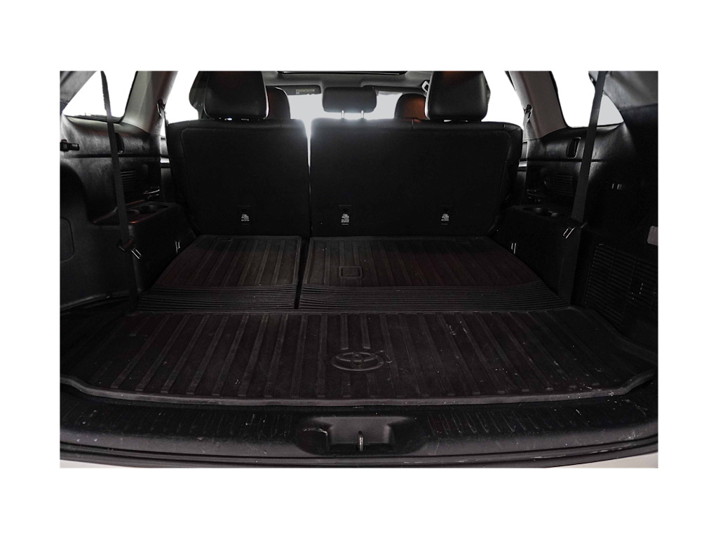 Thumbnail: 2018 Toyota Highlander - 16