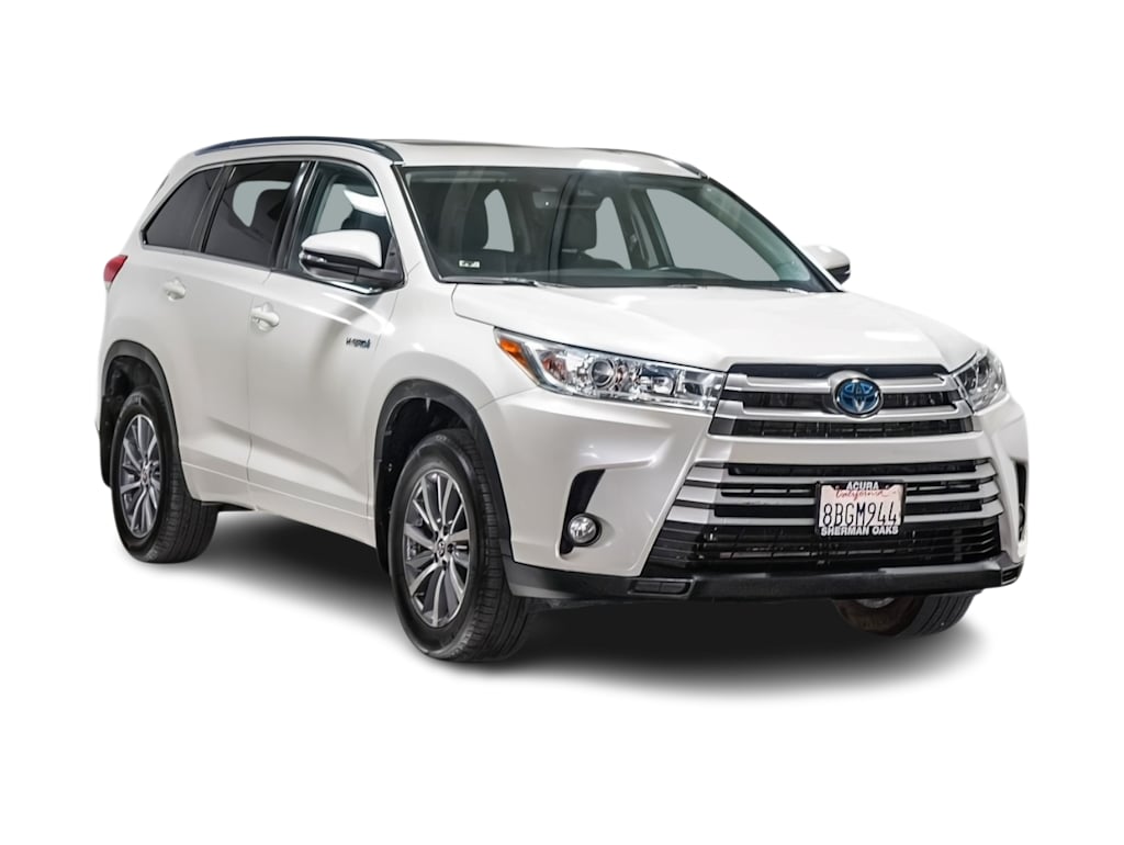 Thumbnail: 2018 Toyota Highlander - 18