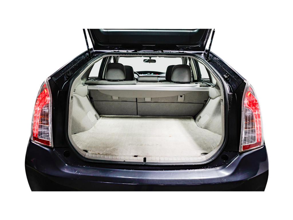 Thumbnail: 2015 Toyota Prius - 17