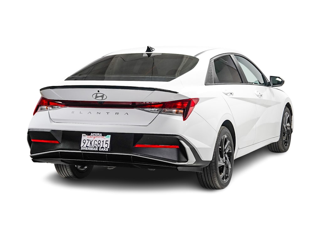 Thumbnail: 2026 Hyundai Elantra - 18