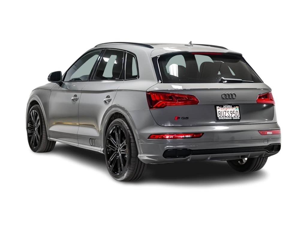 Thumbnail: 2019 Audi SQ5 - 3