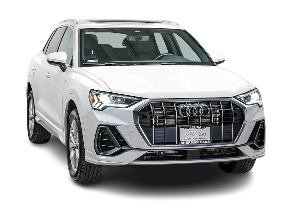Thumbnail: 2024 Audi Q3 - 4
