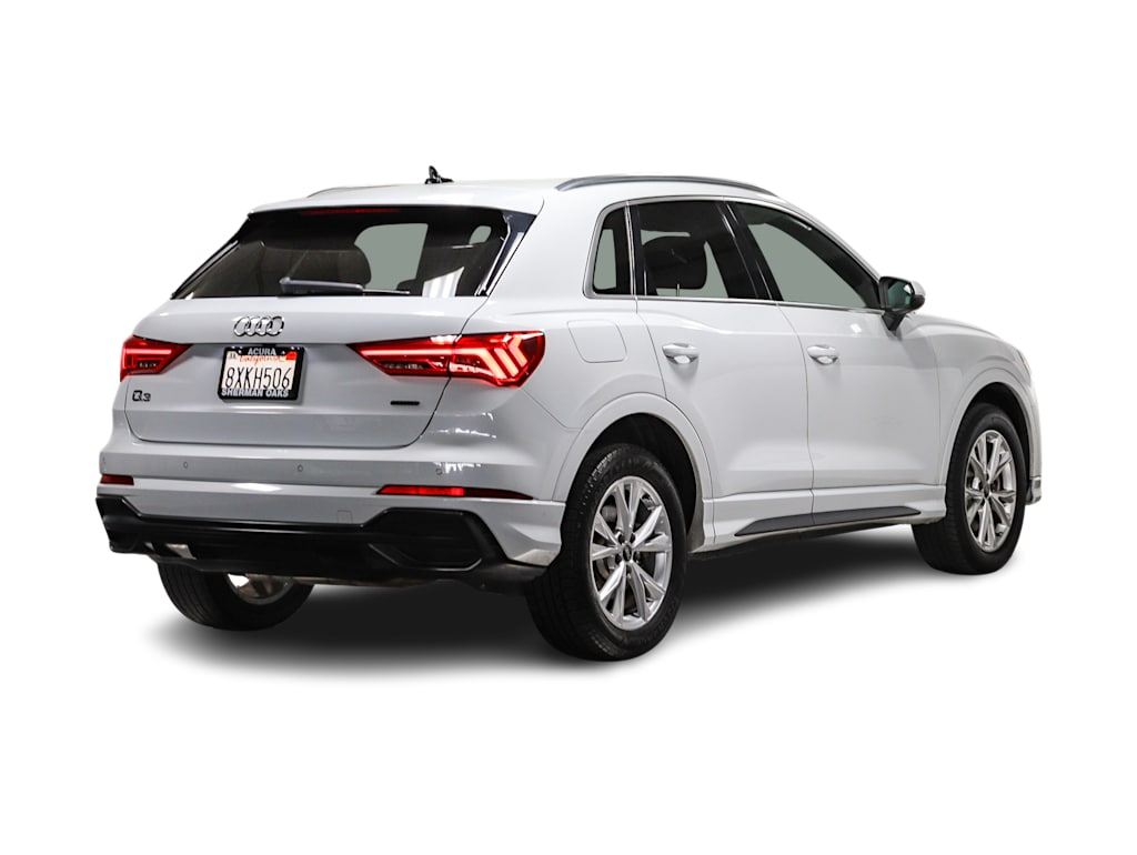 Thumbnail: 2021 Audi Q3 - 19
