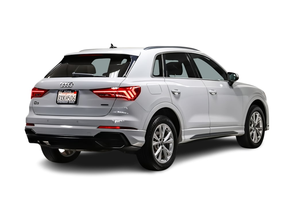 Thumbnail: 2021 Audi Q3 - 19