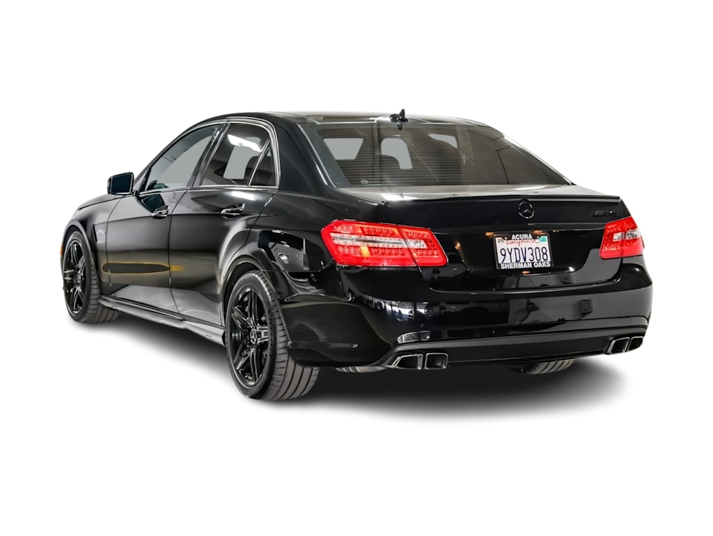 Thumbnail: 2011 Mercedes-Benz E-Class - 3