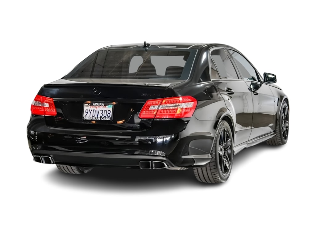 Thumbnail: 2011 Mercedes-Benz E-Class - 17