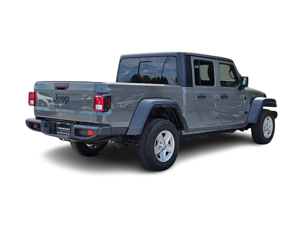 Thumbnail: 2023 Jeep Gladiator - 19