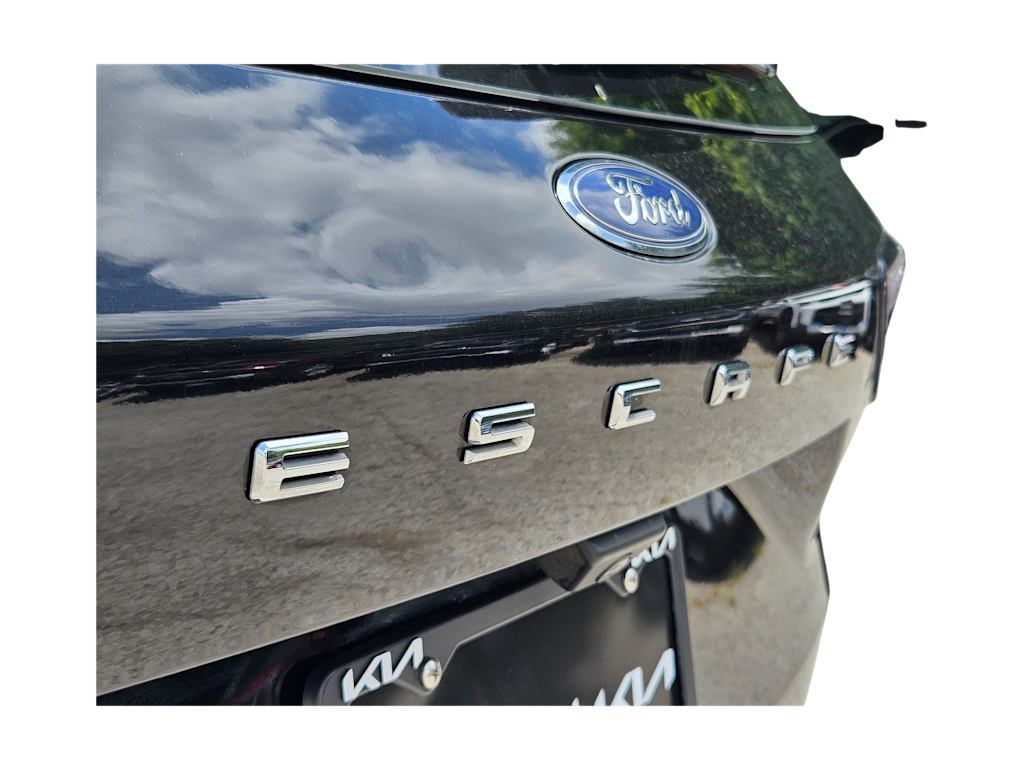 Thumbnail: 2022 Ford Escape - 23