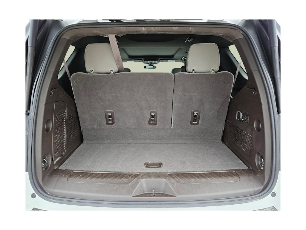 Thumbnail: 2022 Chevrolet Tahoe - 17