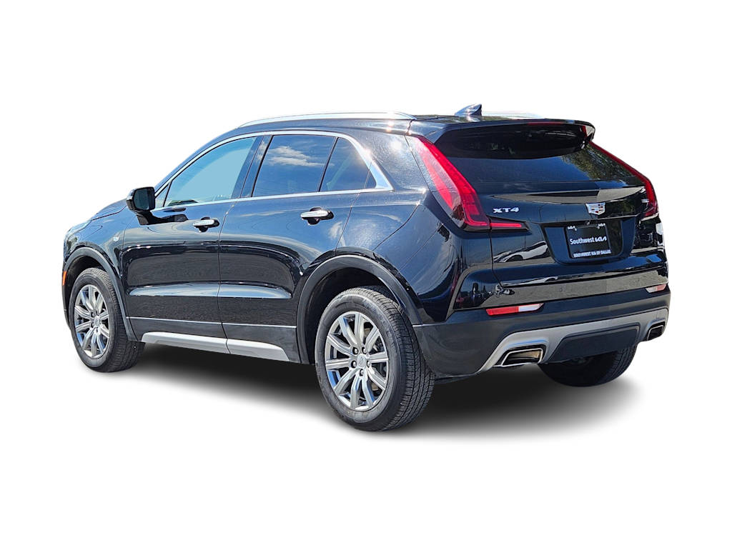 Thumbnail: 2023 Cadillac XT4 - 4