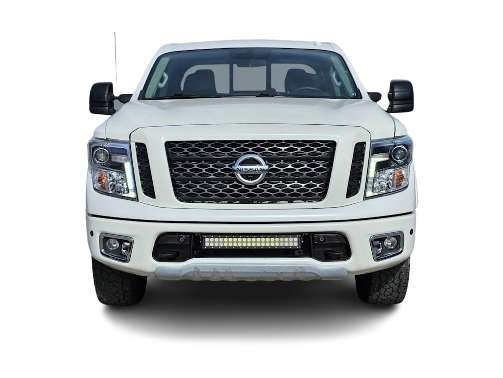 Thumbnail: 2018 Nissan Titan - 6