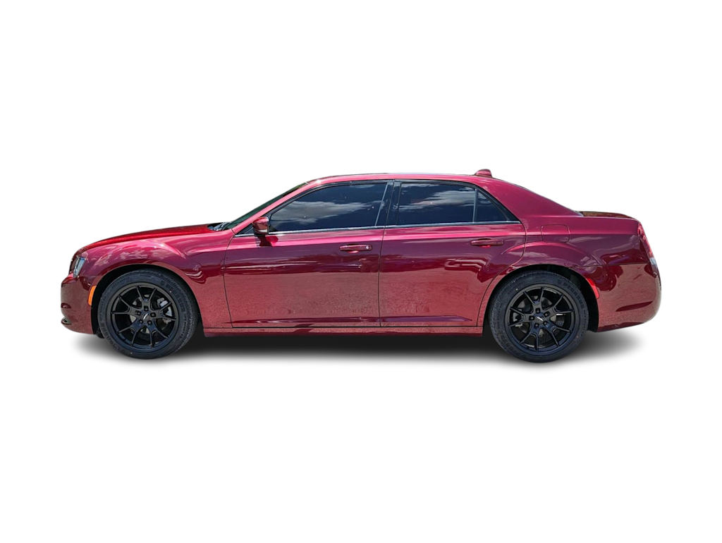 Thumbnail: 2023 Chrysler 300 - 3