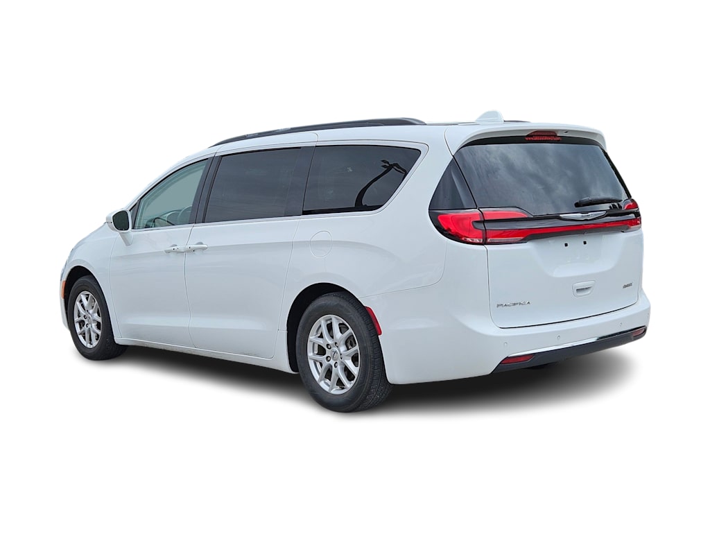 Thumbnail: 2022 Chrysler Pacifica - 4