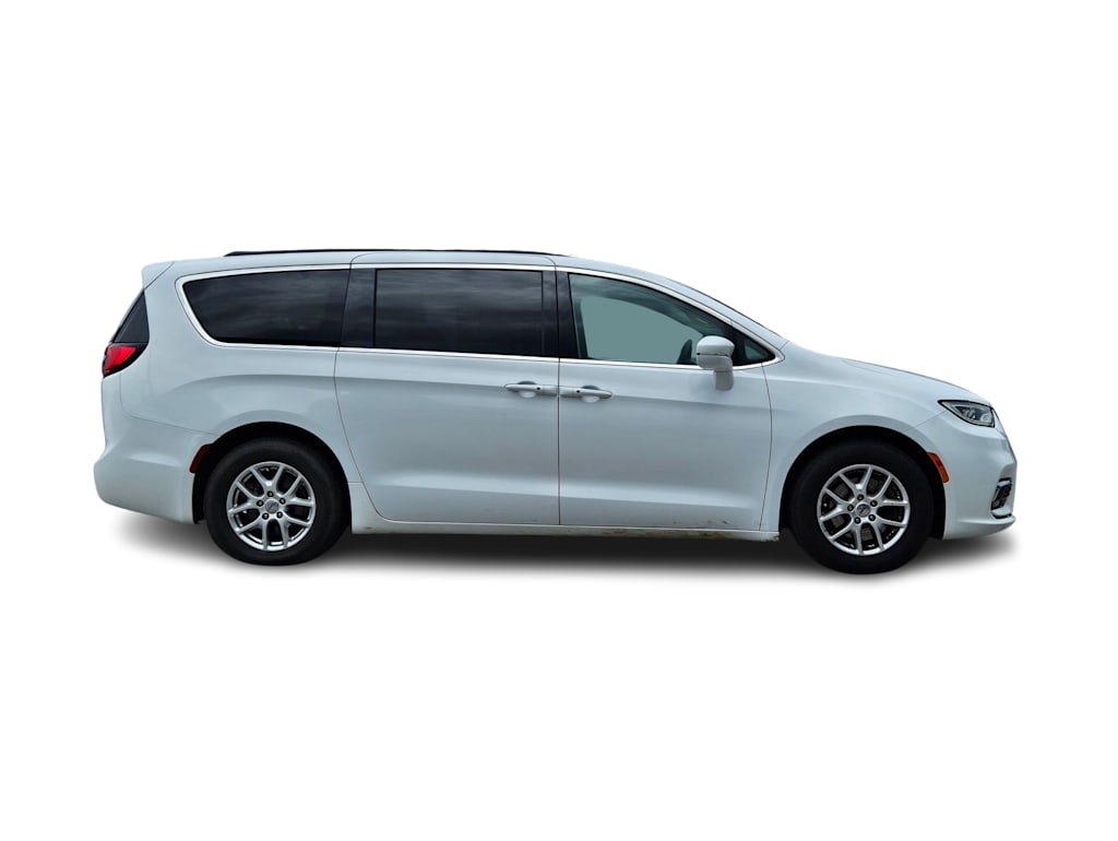 Thumbnail: 2022 Chrysler Pacifica - 14