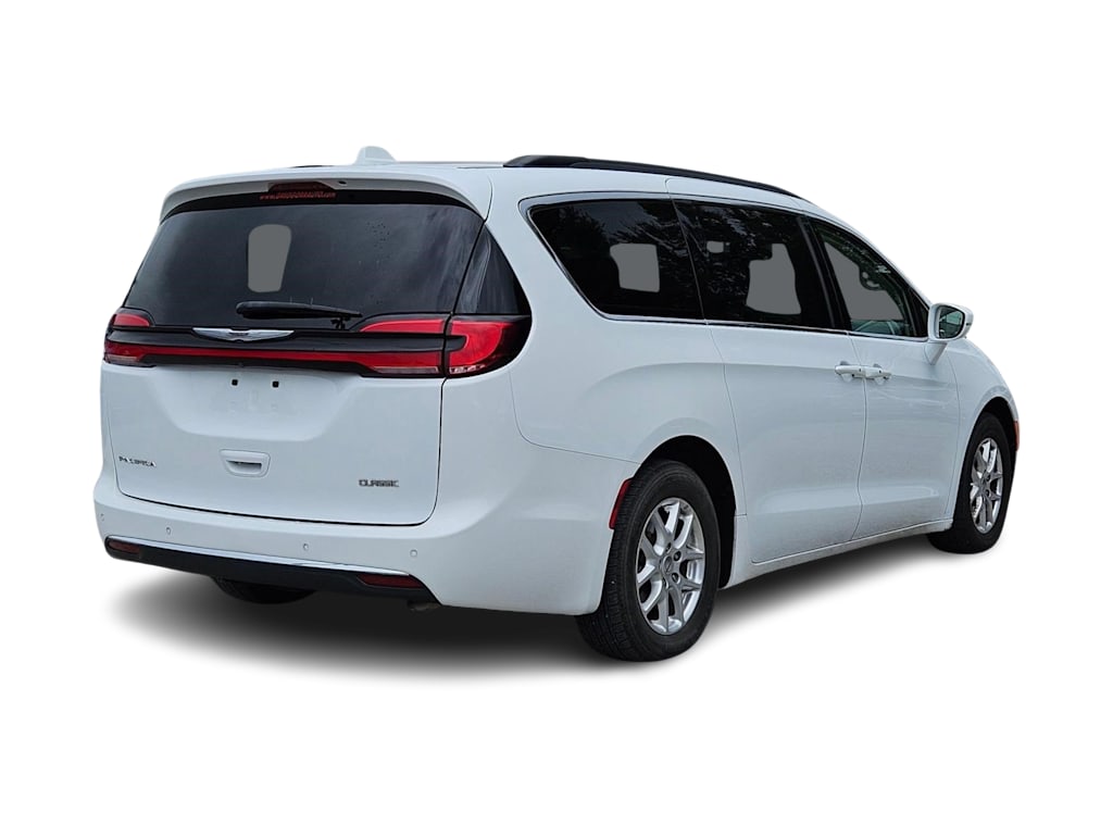 Thumbnail: 2022 Chrysler Pacifica - 13