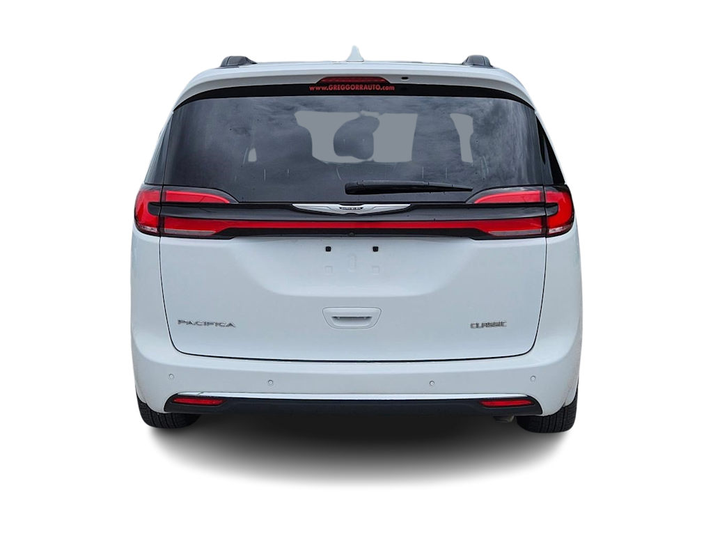 Thumbnail: 2022 Chrysler Pacifica - 5