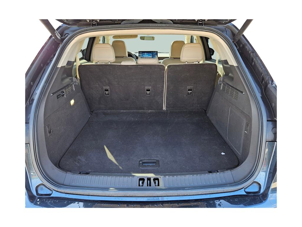 Thumbnail: 2022 Lincoln Nautilus - 14