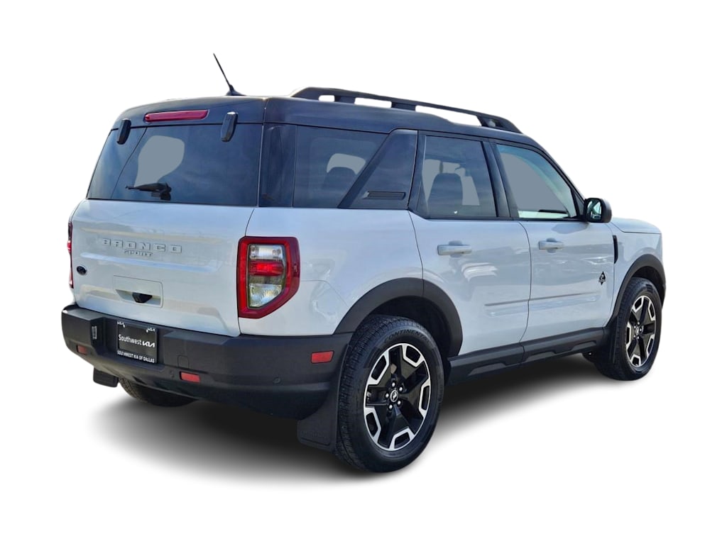 Thumbnail: 2022 Ford Bronco Sport - 17