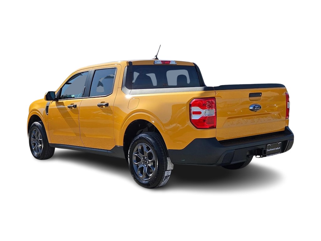 Thumbnail: 2022 Ford Maverick - 4