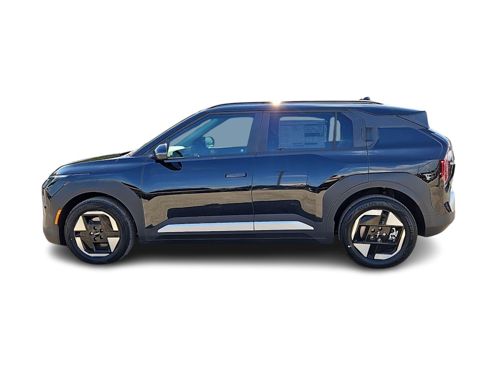 Thumbnail: 2027 Kia EV3 - 3