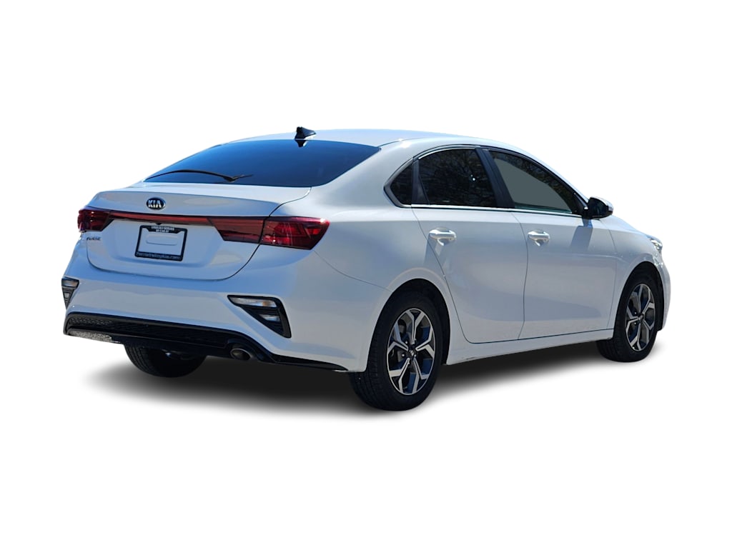 Thumbnail: 2021 Kia Forte - 16