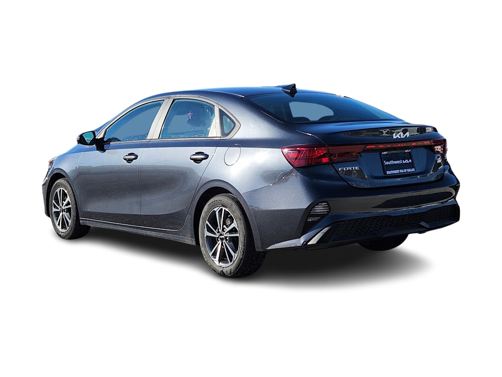 Thumbnail: 2023 Kia Forte - 4