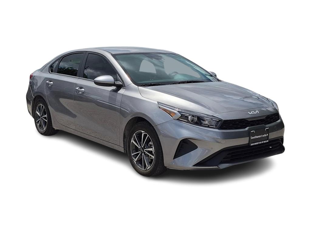 Thumbnail: 2024 Kia Forte - 15