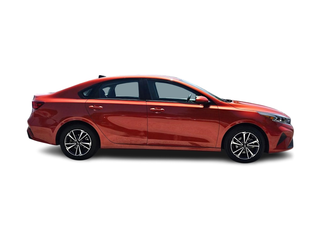 Thumbnail: 2024 Kia Forte - 22