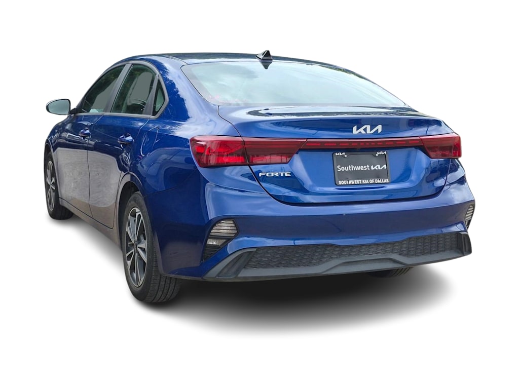 Thumbnail: 2024 Kia Forte - 3