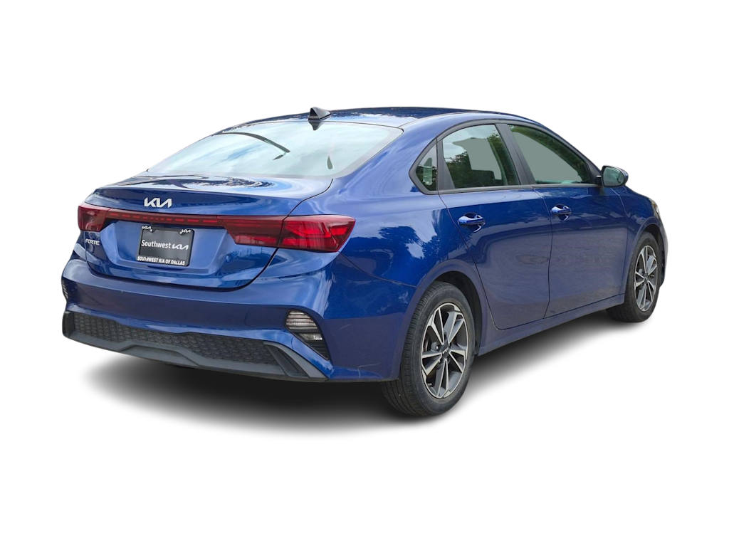 Thumbnail: 2024 Kia Forte - 12