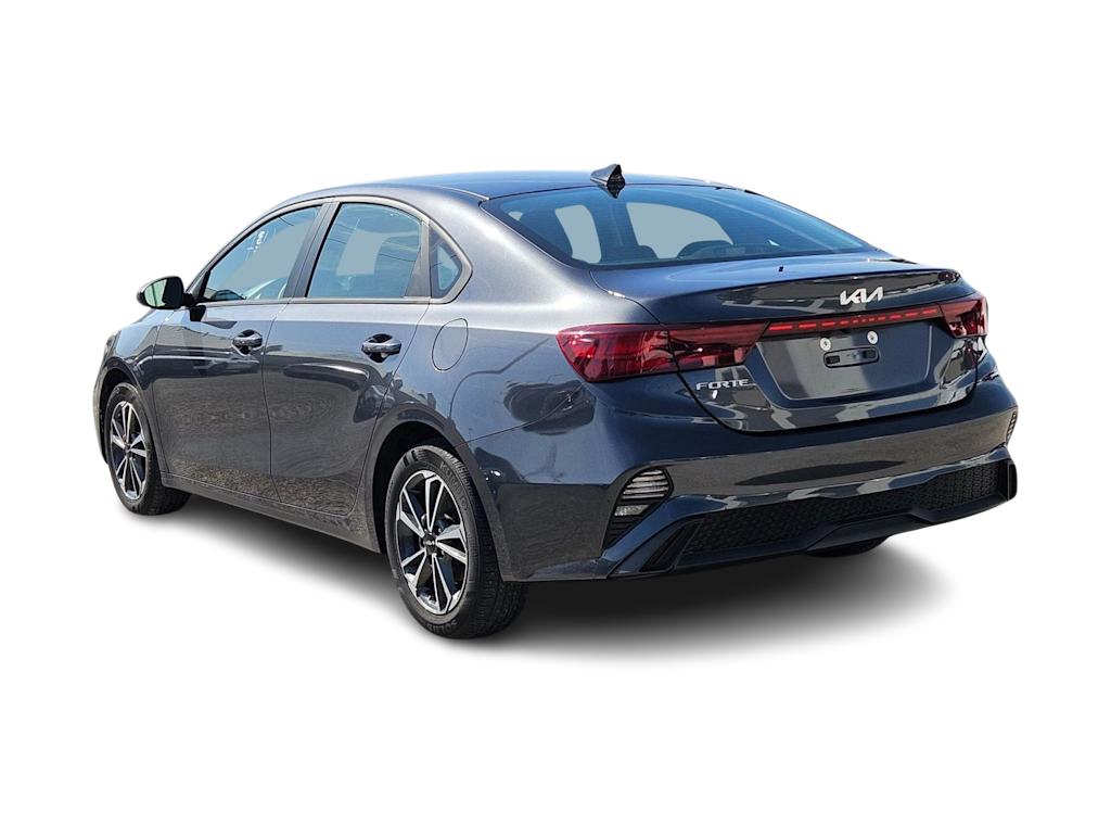 Thumbnail: 2024 Kia Forte - 4