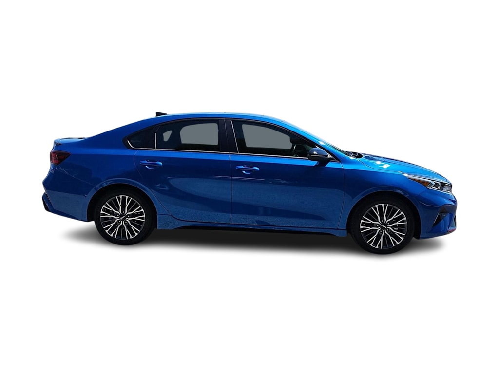 Thumbnail: 2024 Kia Forte - 16